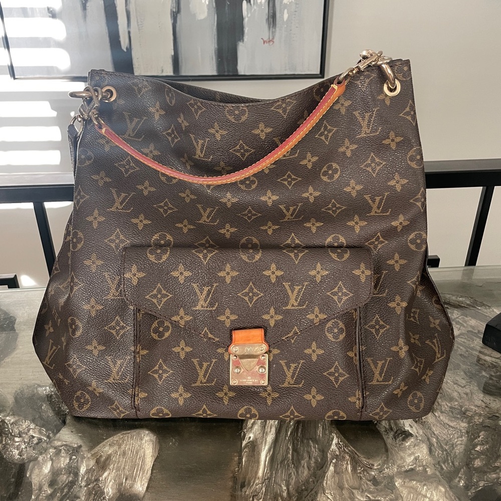 LV Métis Hobo Bag